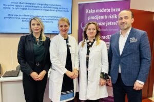 Doktor vrši Fibroscan pregled jetre", "Dr Nevena Todorović direktorica Doma zdravlja Banja Luka