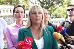 Mirna Savić Banjac govori o uvođenju školskih uniformi za osnovce u Banjaluci